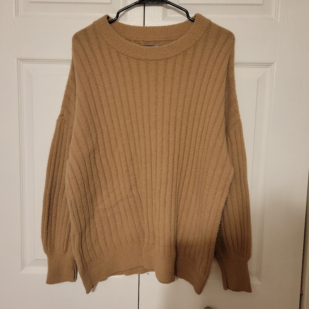 Oversized Chunky Ribbed Sweater Size Small - Picture 2 of 7
